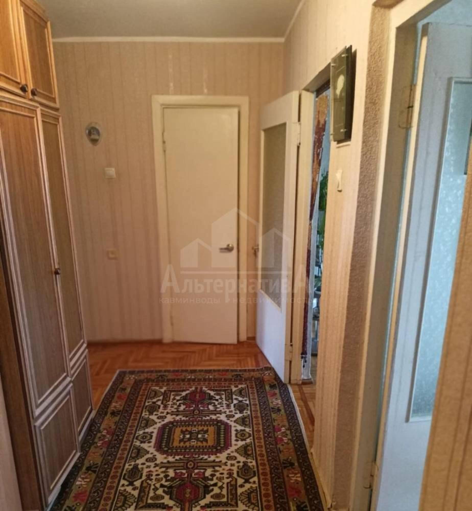 Купить квартиру за 10 000 000 рублей на Ленинградская ул.