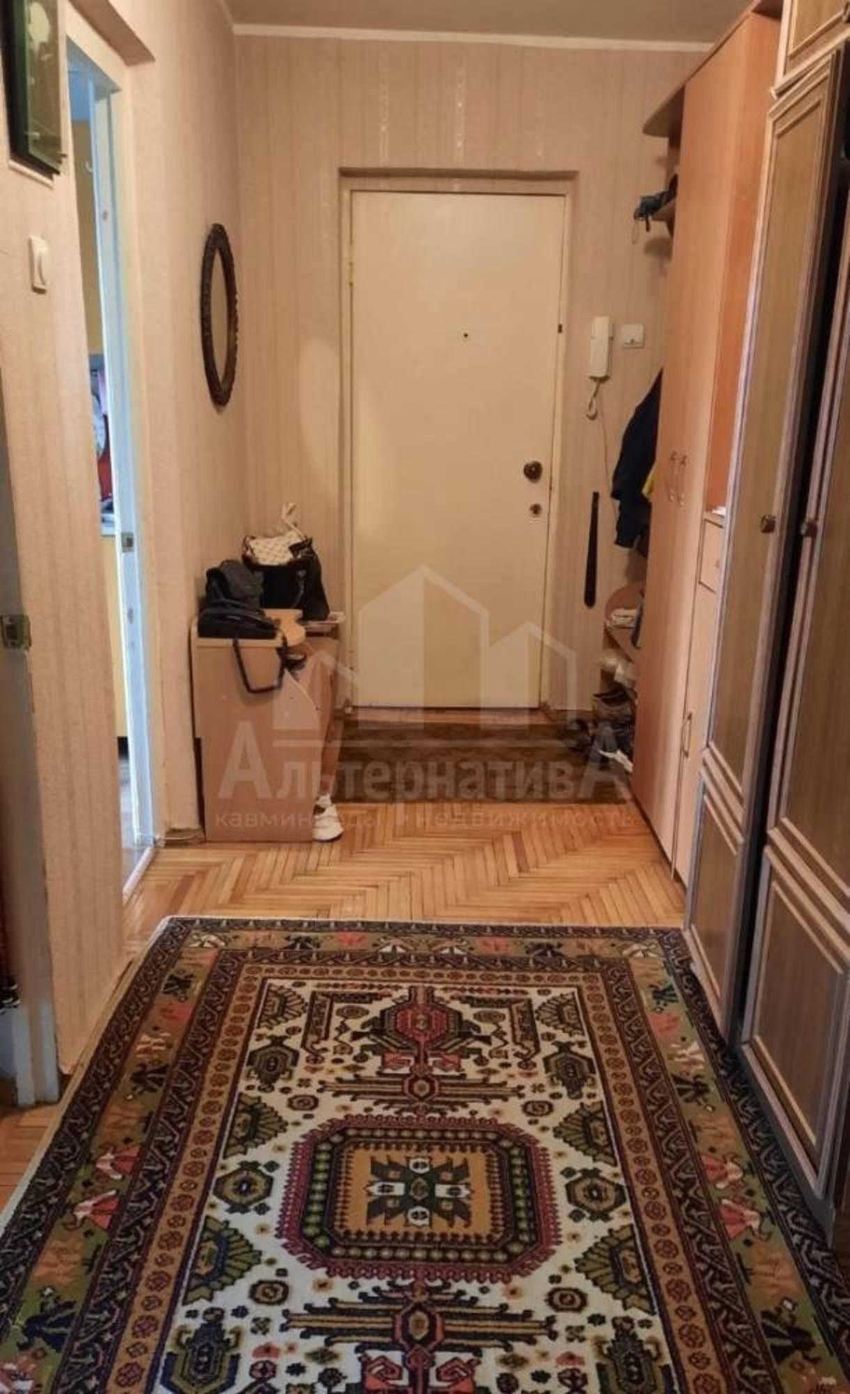 Купить квартиру за 10 000 000 рублей на Ленинградская ул.