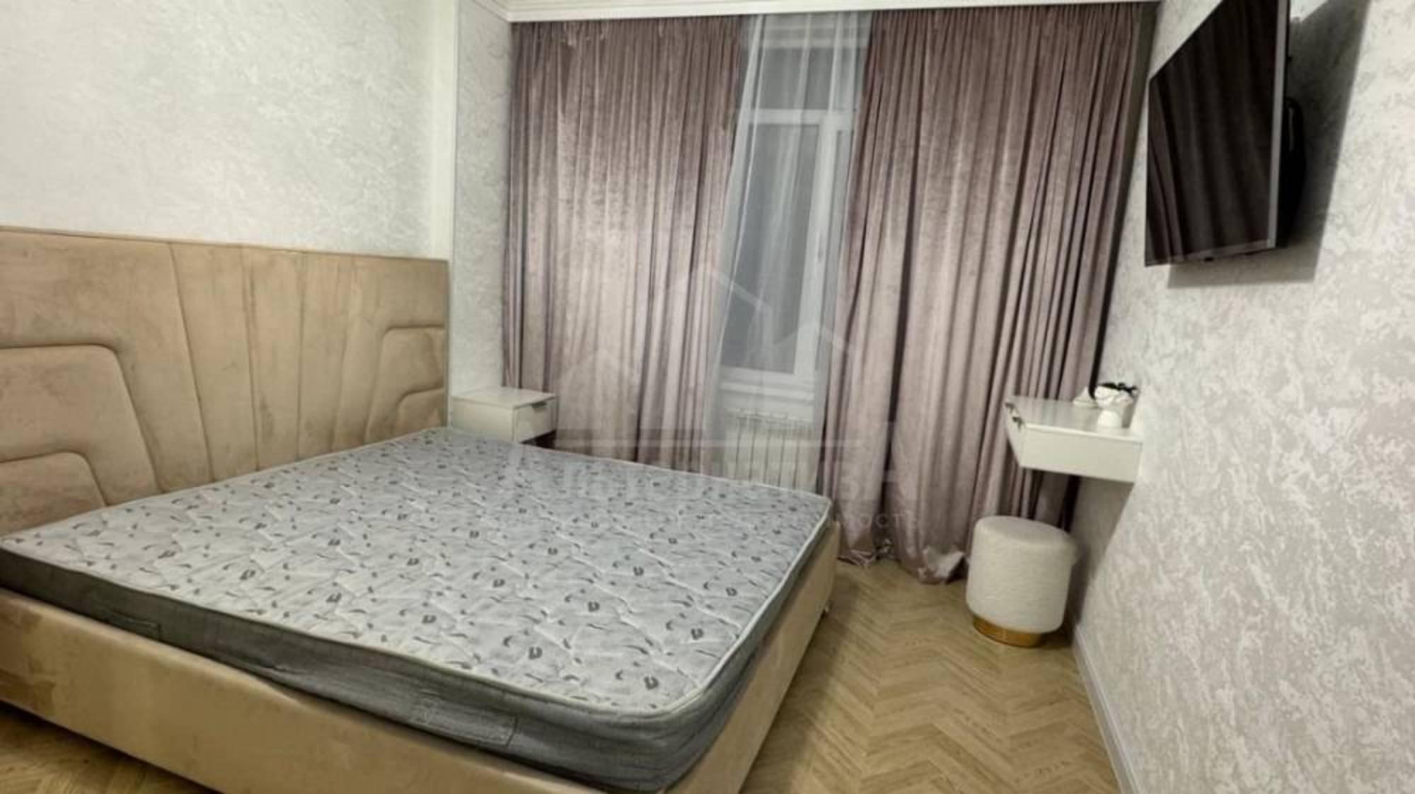 Сдать квартиру за 50 000 рублей на Окопная ул.