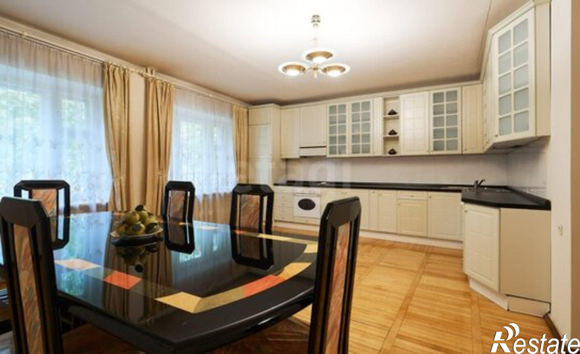 Купить квартиру за 27 000 000 рублей на ул Жуковского, 36