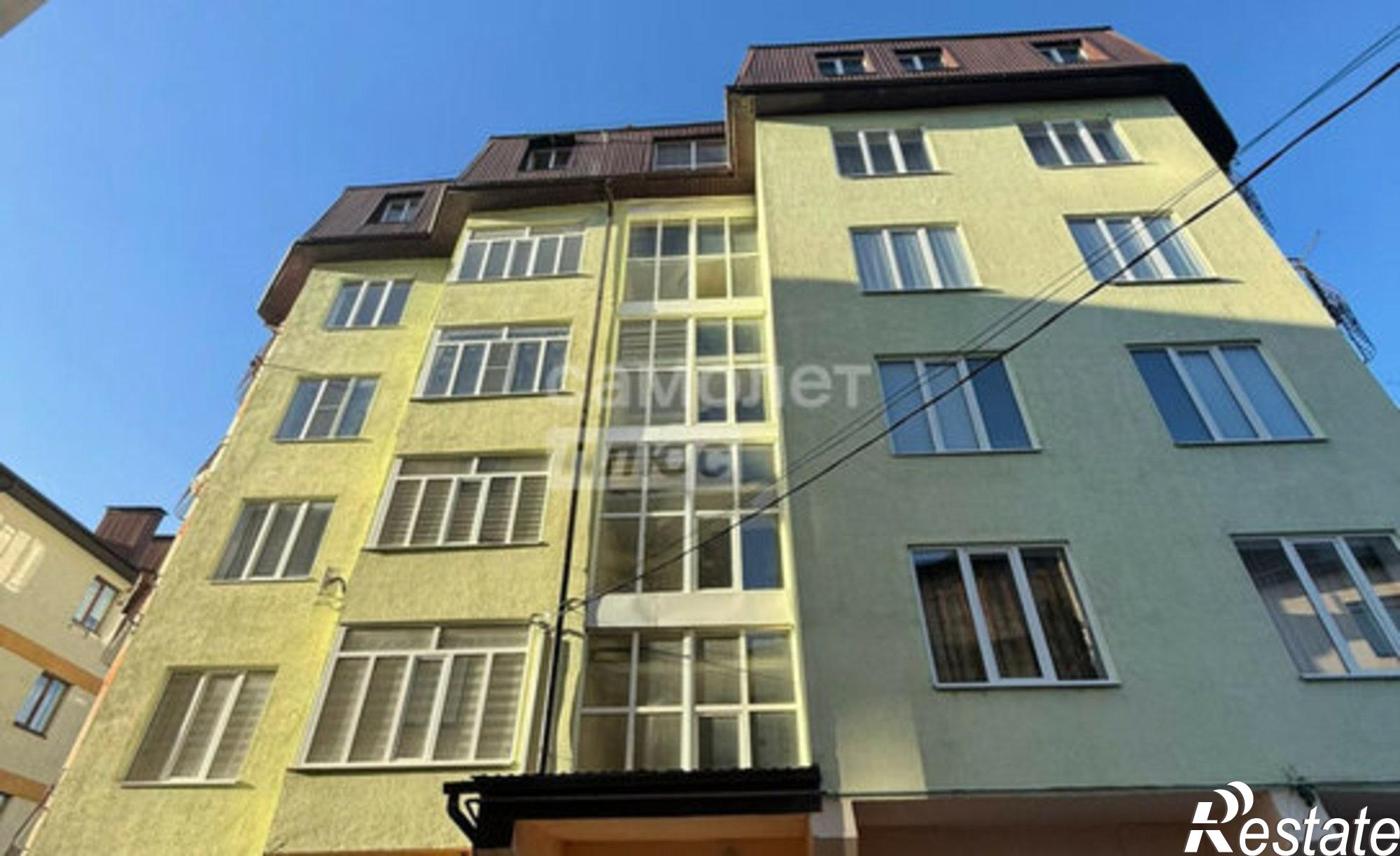 Купить квартиру за 6 500 000 рублей на улица Декабристов, 33А