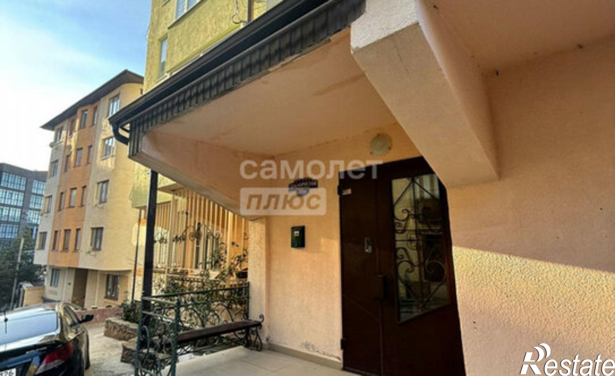 Купить квартиру за 6 500 000 рублей на улица Декабристов, 33А