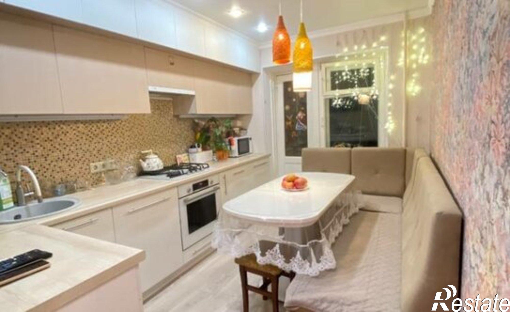 Купить квартиру за 13 500 000 рублей на ул Героев Медиков, 15