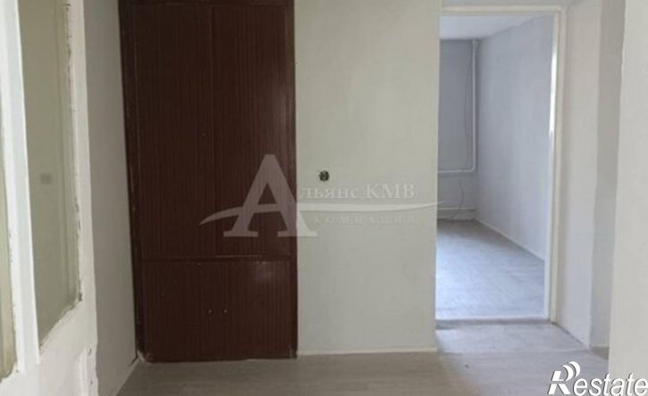 3-комн квартира улица Артёма, 50,  д. 50