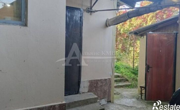 3-комн квартира улица Артёма, 50,  д. 50