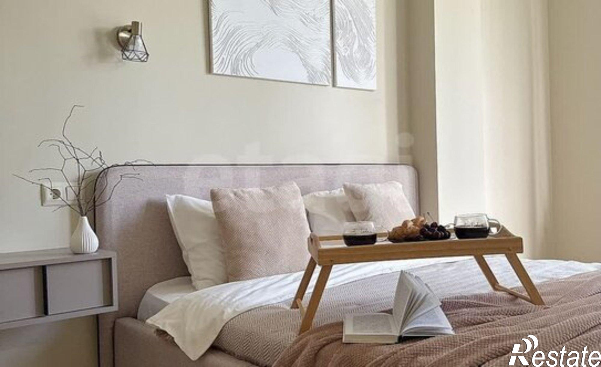 Купить квартиру за 30 000 000 рублей на улица 40 лет Октября, 27