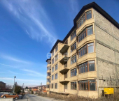 1-комн, 47кв м, этаж 1/5 улица Декабристов, 39А