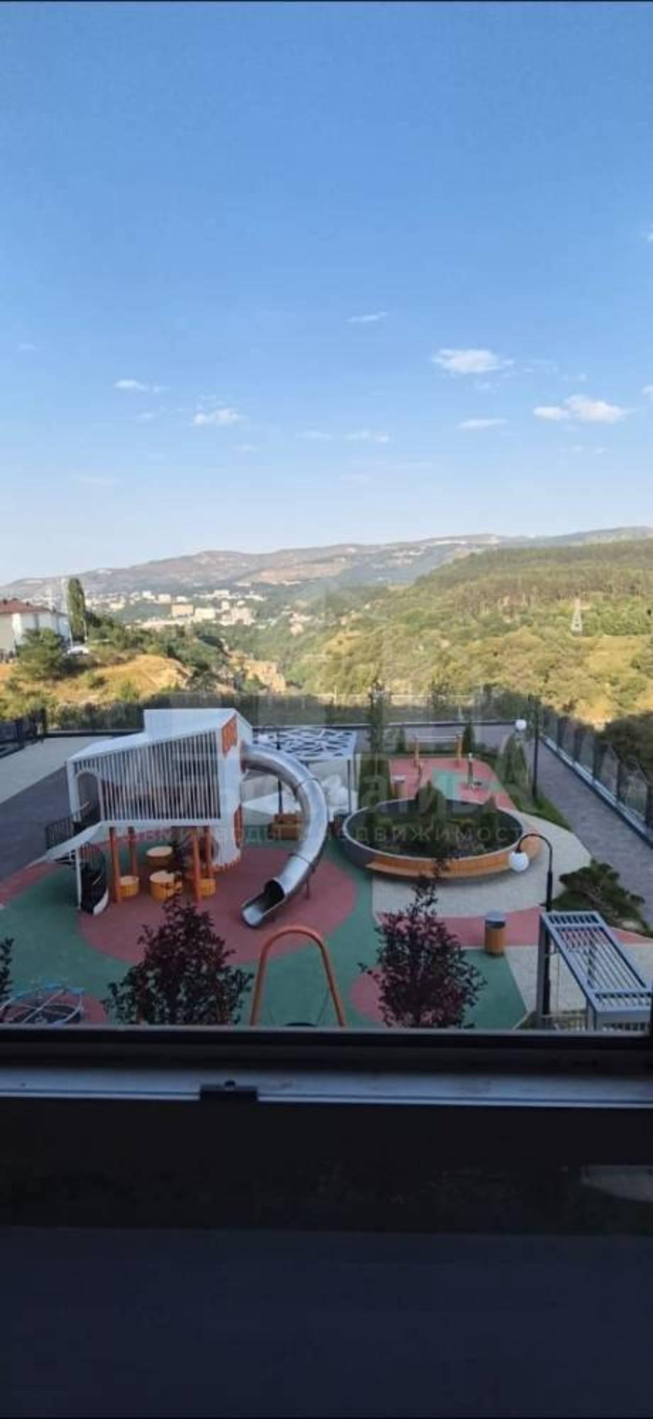 Купить квартиру за 15 000 000 рублей на Катыхина ул.