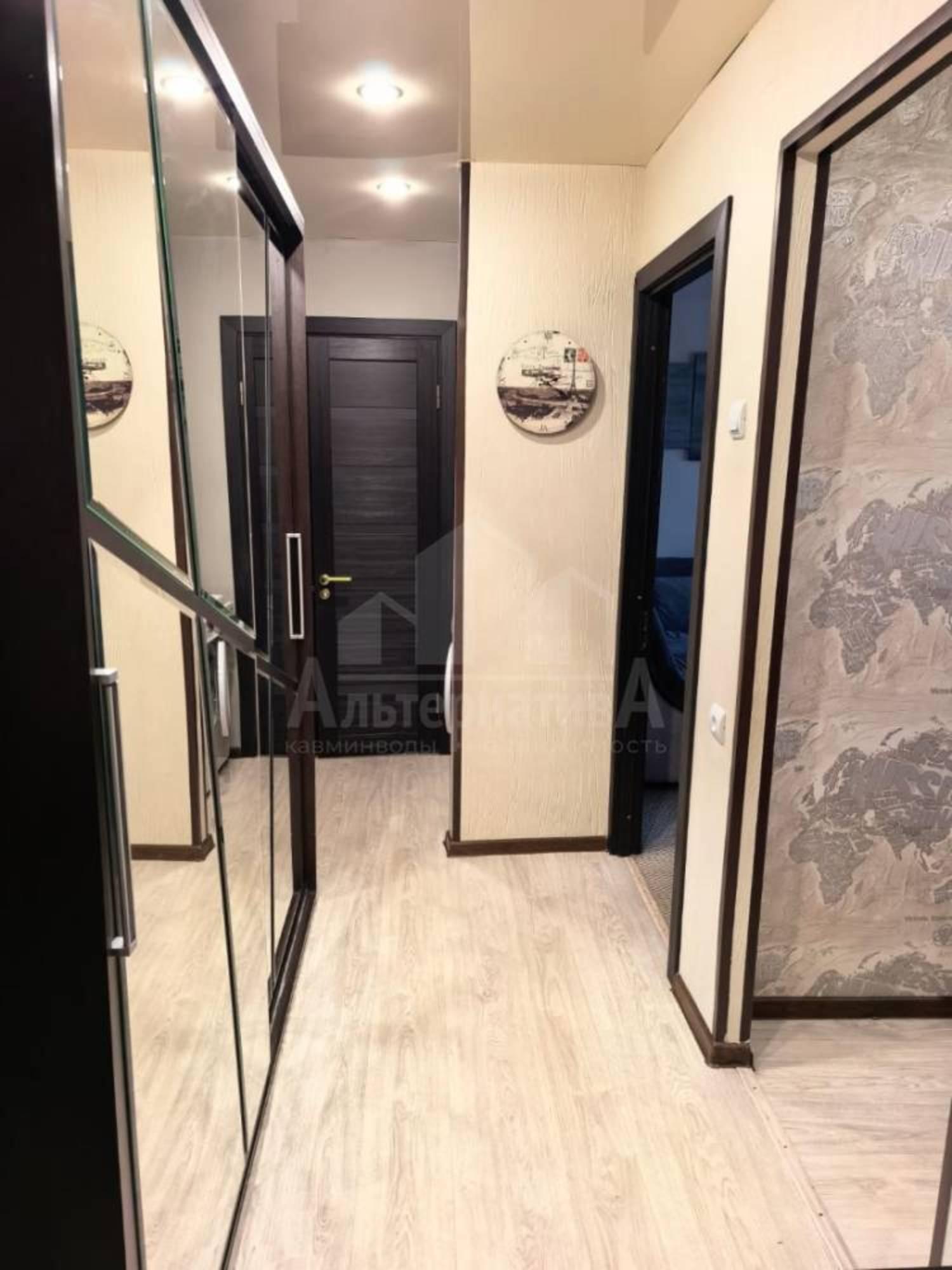 Купить квартиру за 12 200 000 рублей на Велинградская ул.