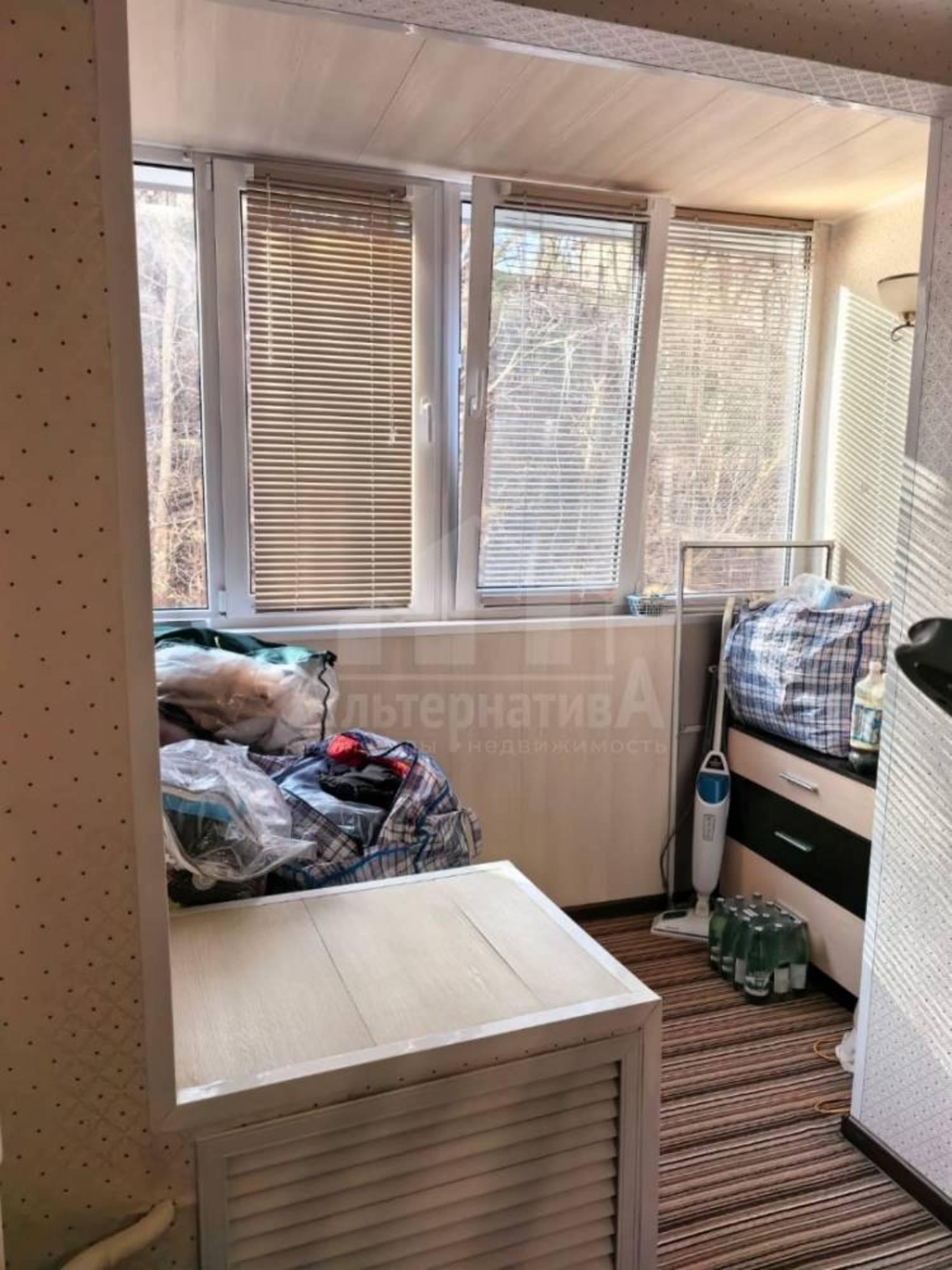 Купить квартиру за 12 200 000 рублей на Велинградская ул.