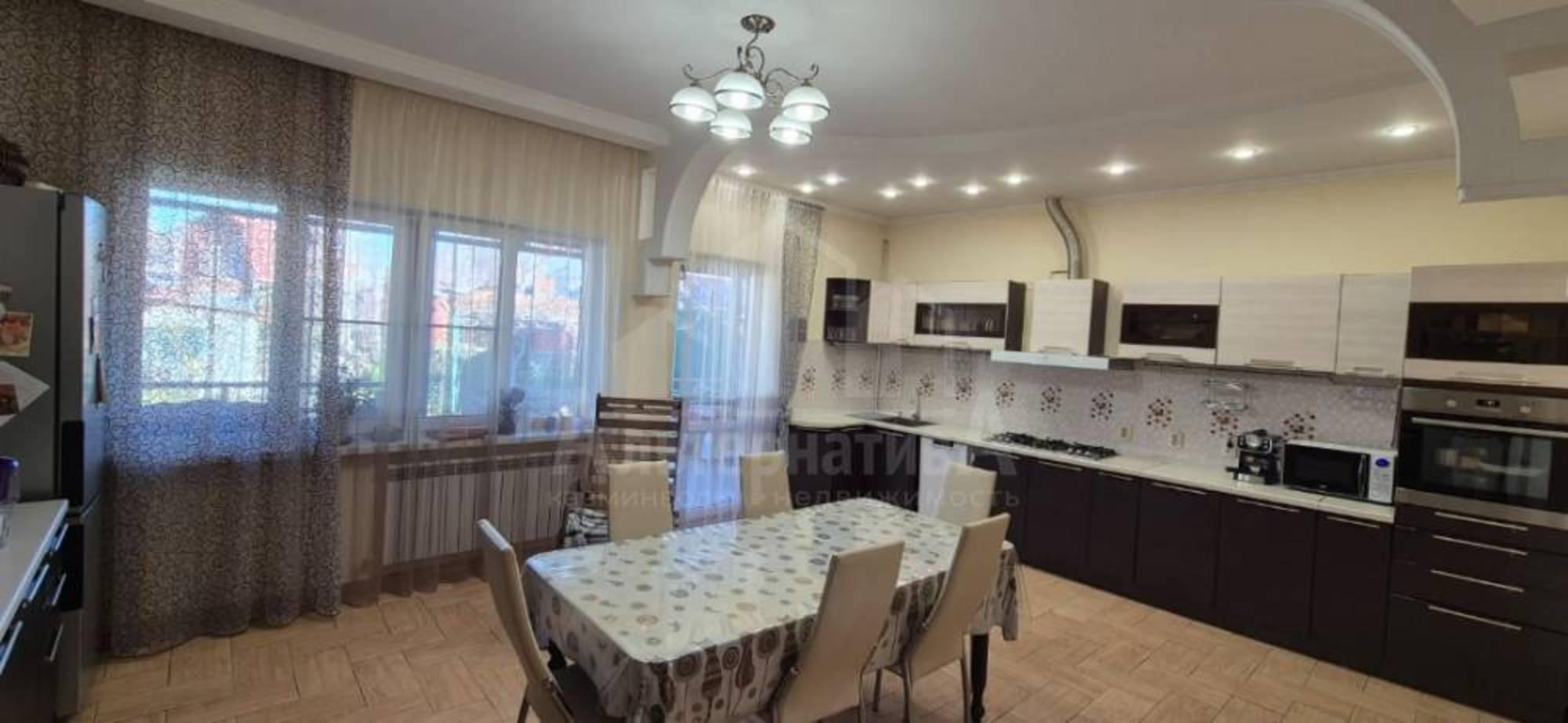 Купить дачу, дом, коттедж за 45 000 000 рублей на Белореченская ул.