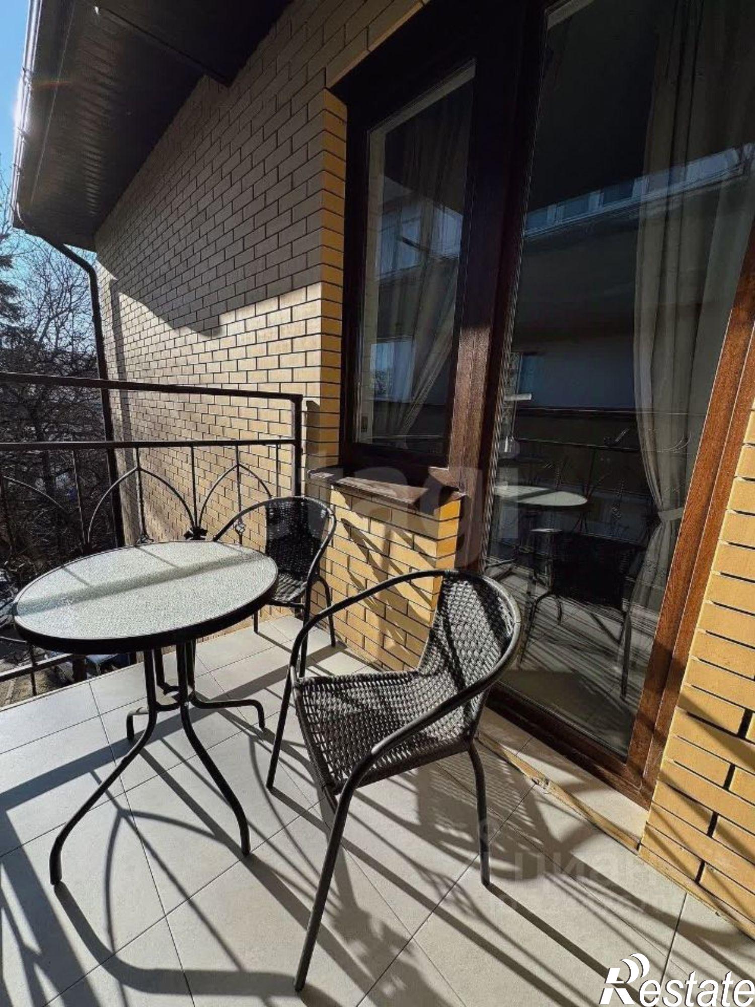 Купить квартиру за 30 000 000 рублей на улица 40 лет Октября, 26