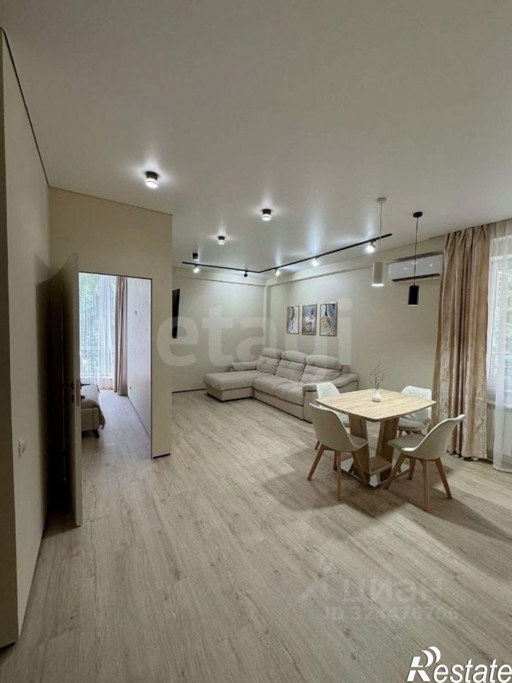 3-комн квартира улица 40 лет Октября, 26,  д. 26