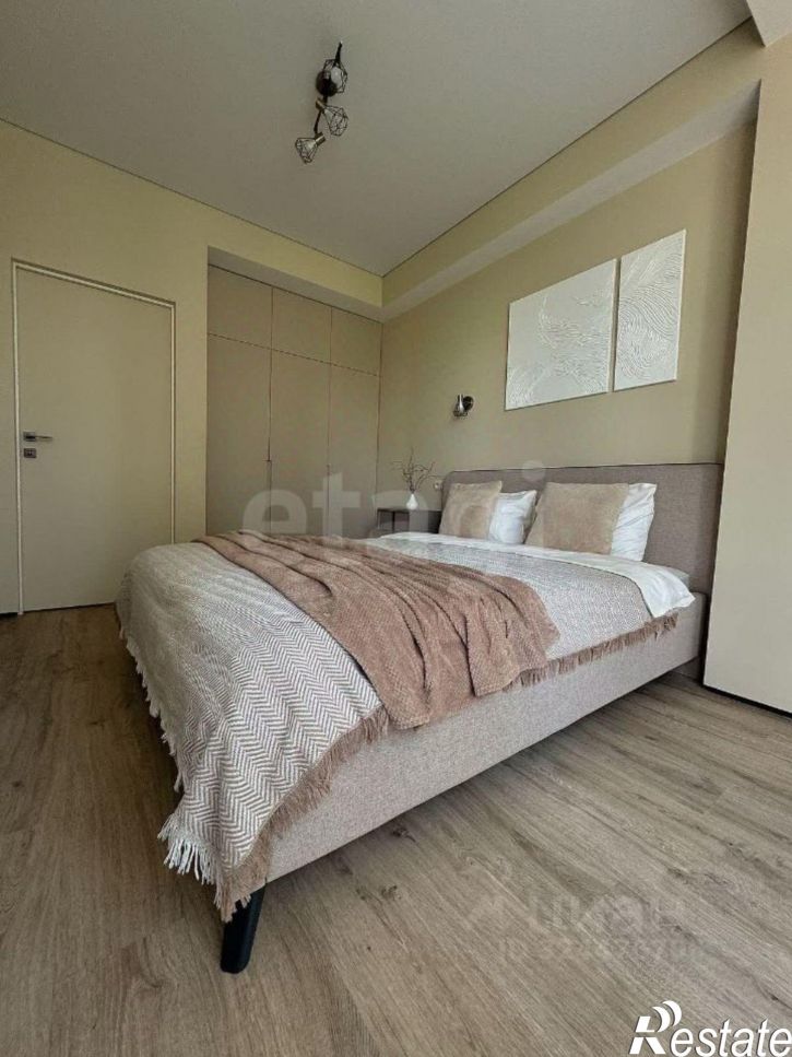 3-комн квартира улица 40 лет Октября, 26,  д. 26