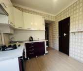 2-комн, 60кв м, этаж 2/2 Солнечный пер, 18