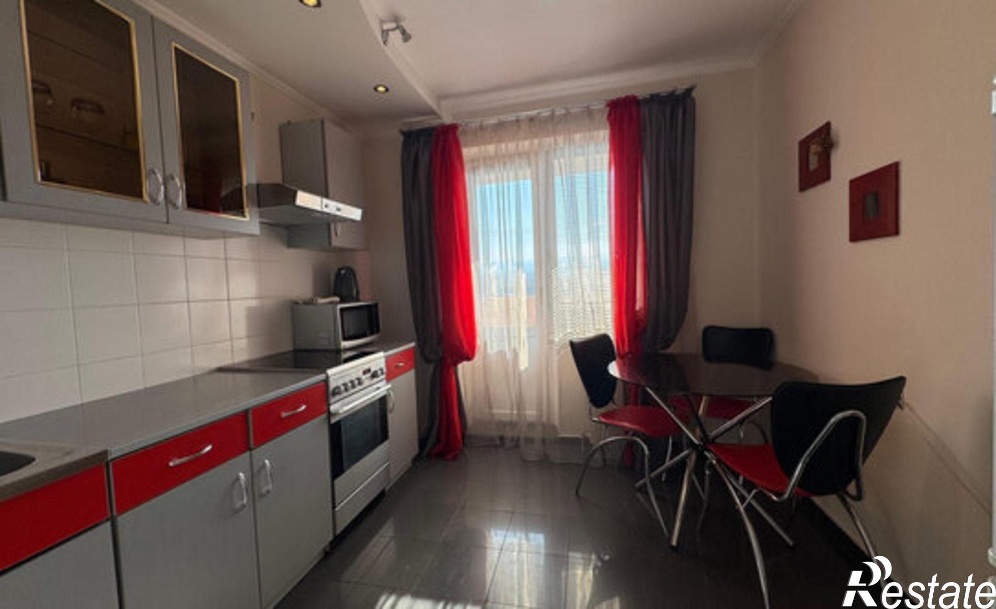 Купить квартиру за 7 700 000 рублей на пр-кт Победы, 147