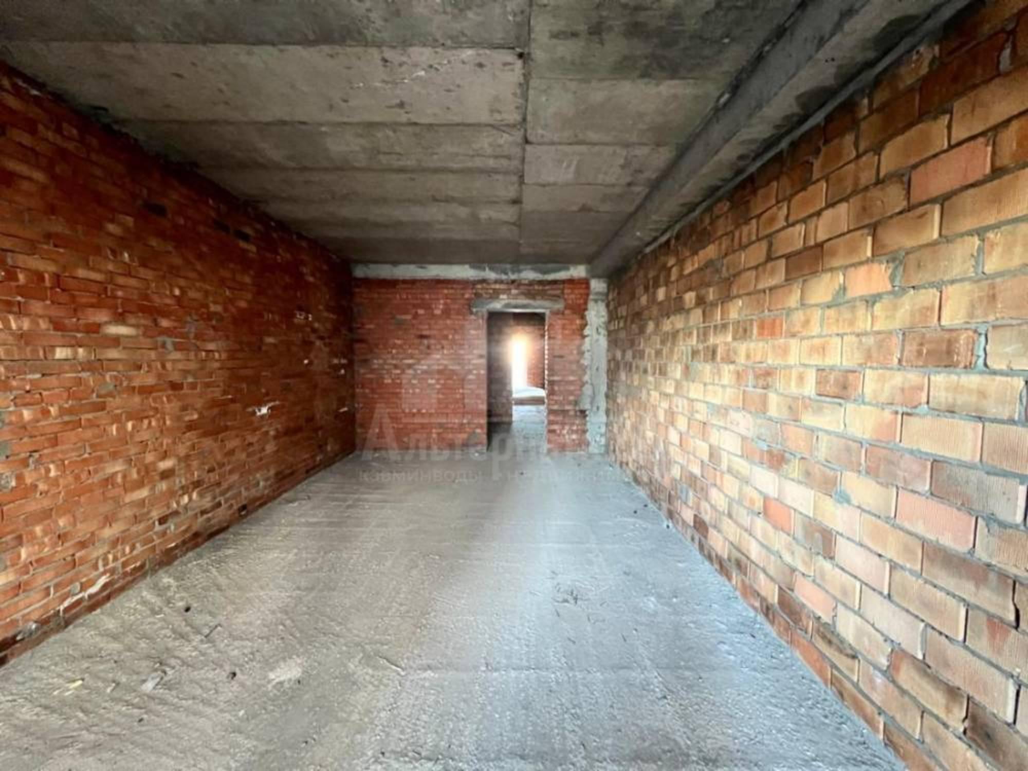 Купить квартиру за 14 000 000 рублей на Замковая ул.