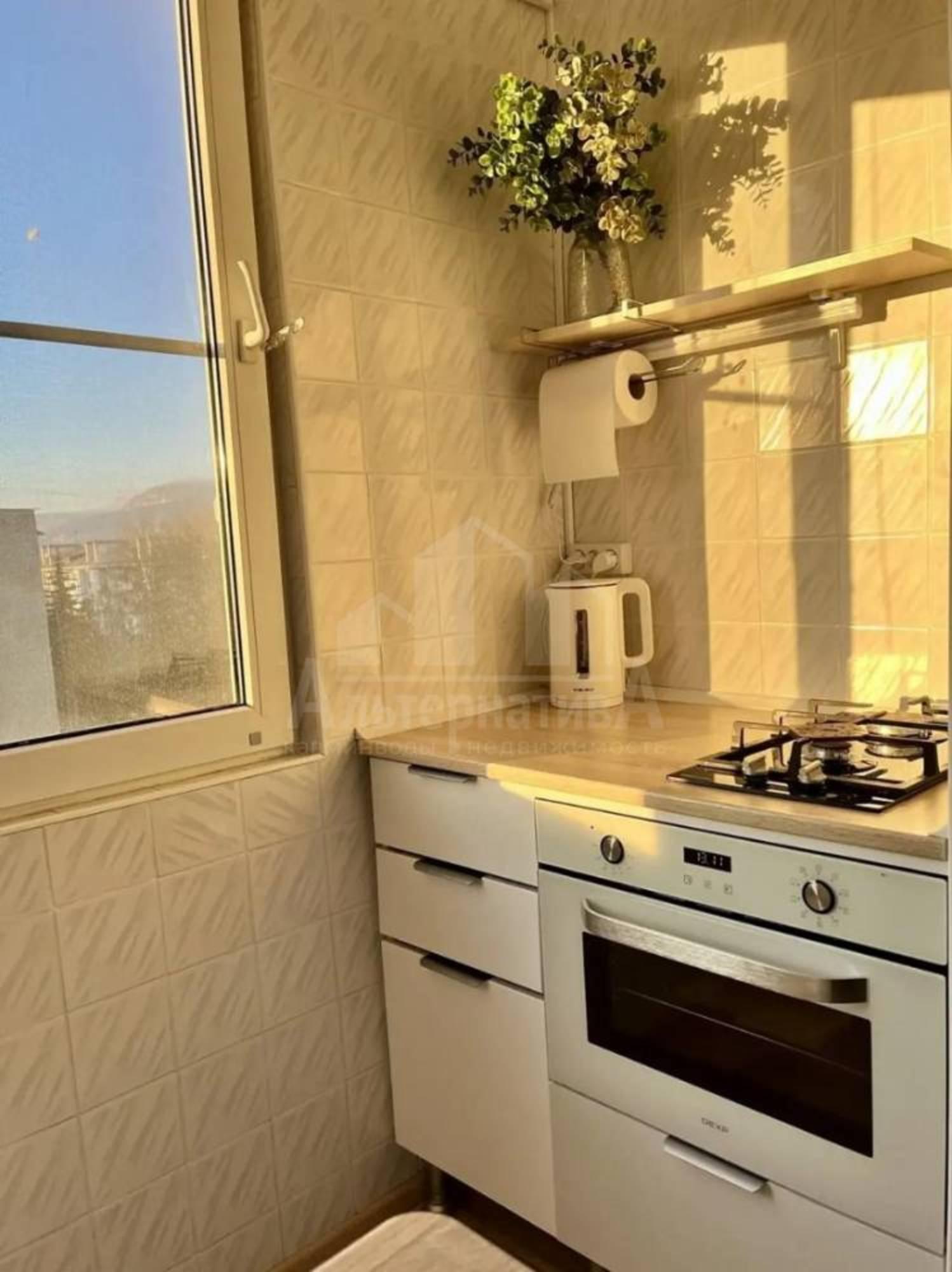 Купить квартиру за 12 000 000 рублей на Свердлова ул.