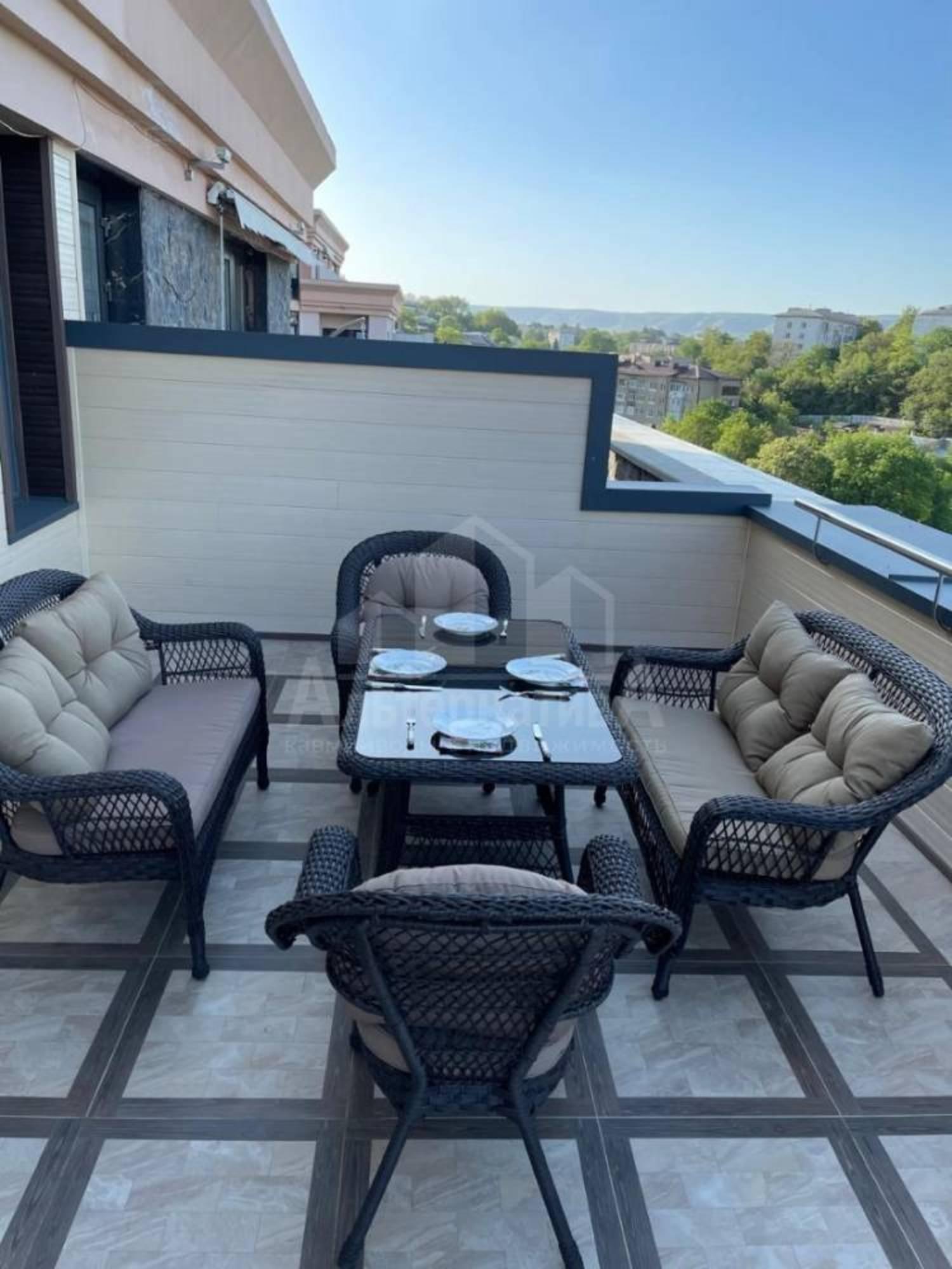 Купить квартиру за 45 000 000 рублей на Шаумяна ул.