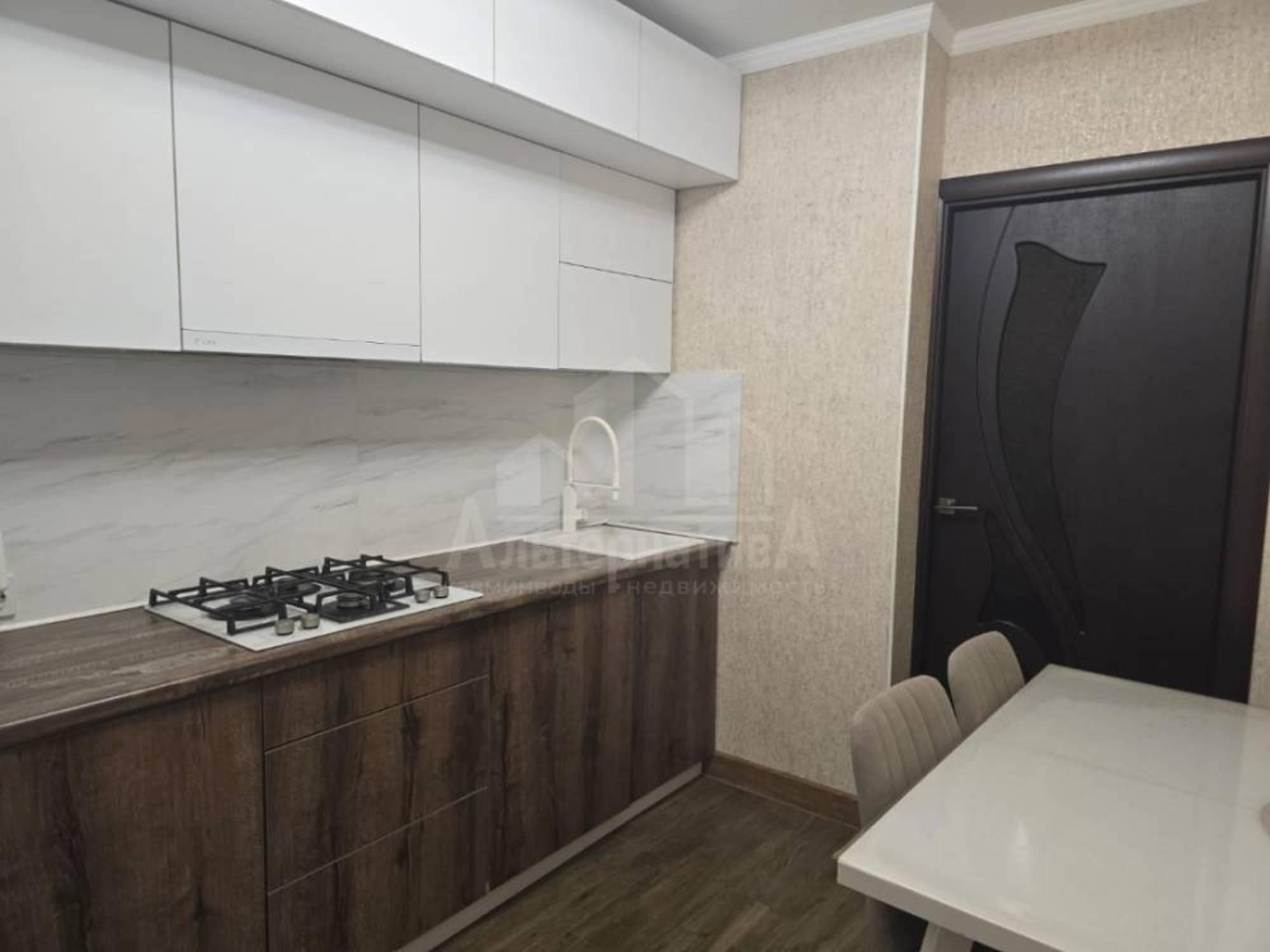 Купить квартиру за 12 000 000 рублей на Губина Андрея ул.