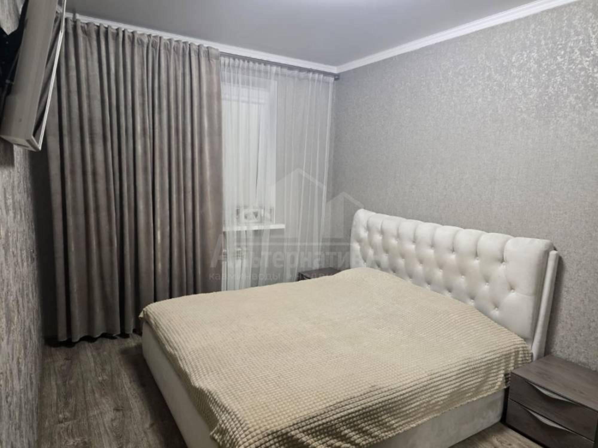 Купить квартиру за 12 000 000 рублей на Губина Андрея ул.