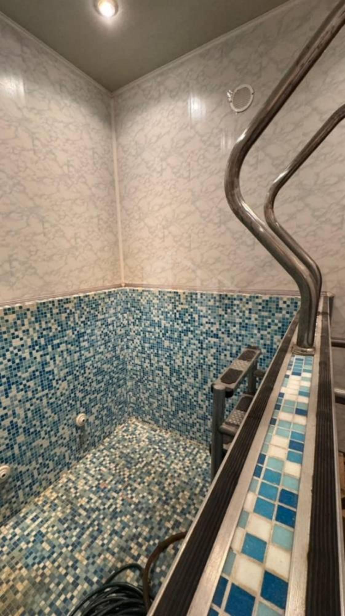 Купить помещение свободного назначения за 25 000 000 рублей на Водопойная ул.