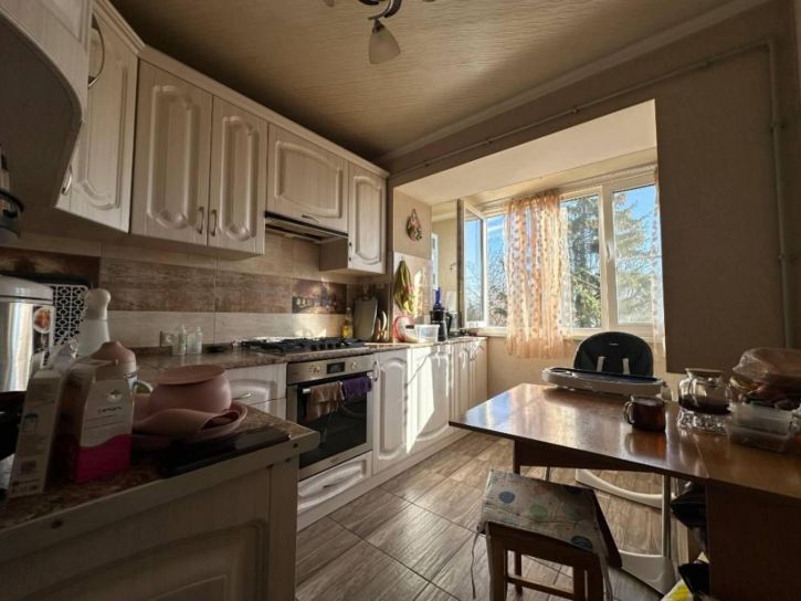 3-комн квартира Терская ул.