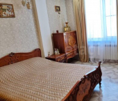 1-комн, 53кв м, этаж 4/4 ул 40 лет Октября, 27