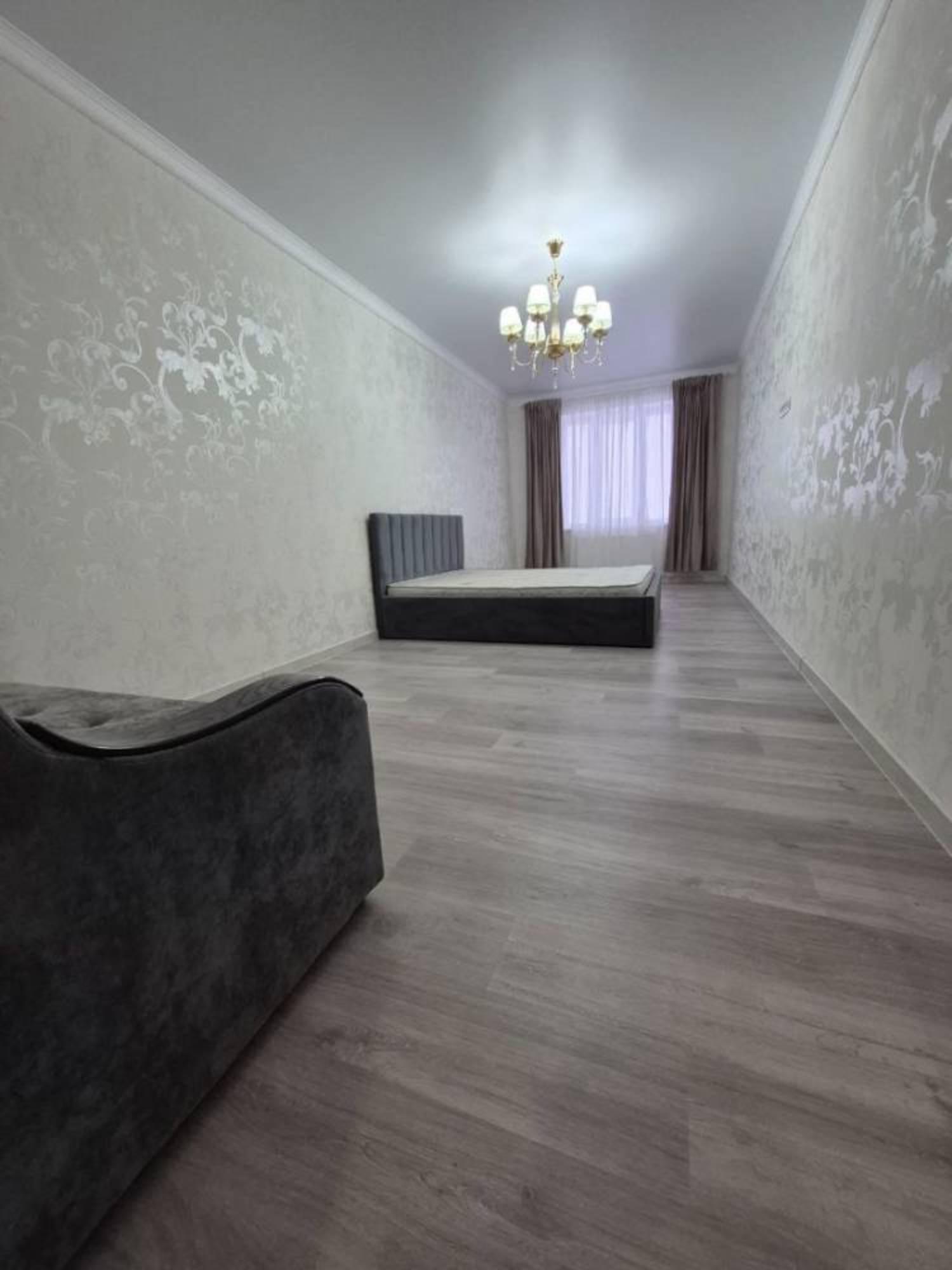 Купить квартиру за 18 250 000 рублей на Замковая ул.