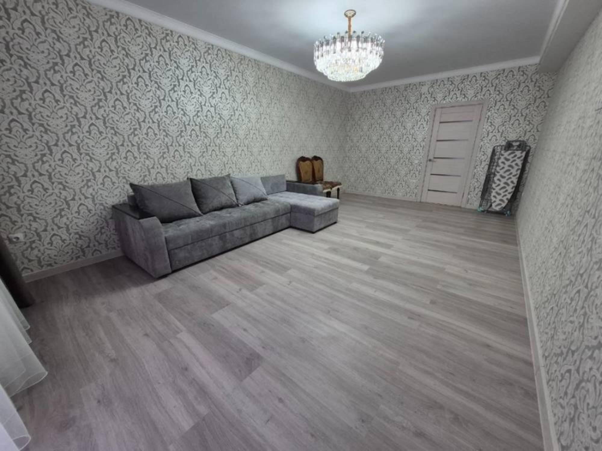 Купить квартиру за 18 250 000 рублей на Замковая ул.