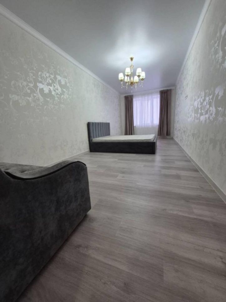 2-комн квартира Замковая ул.