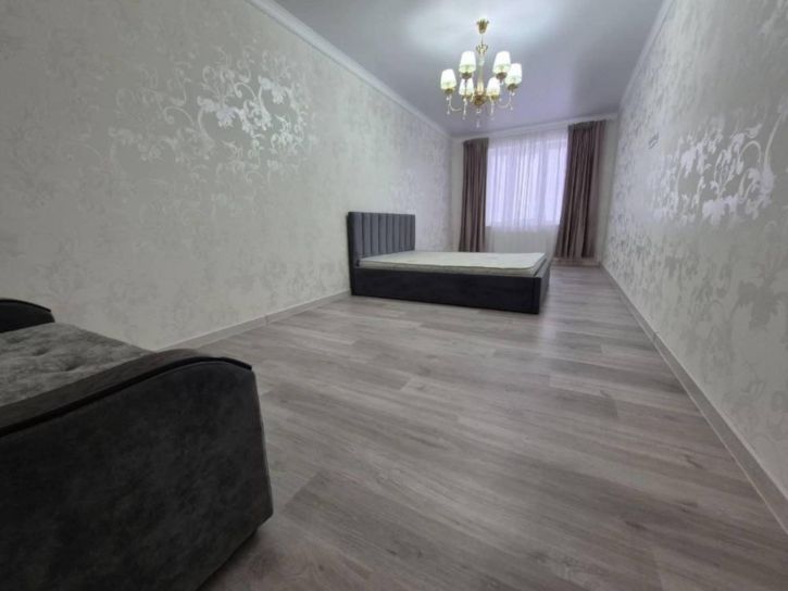 2-комн квартира Замковая ул.