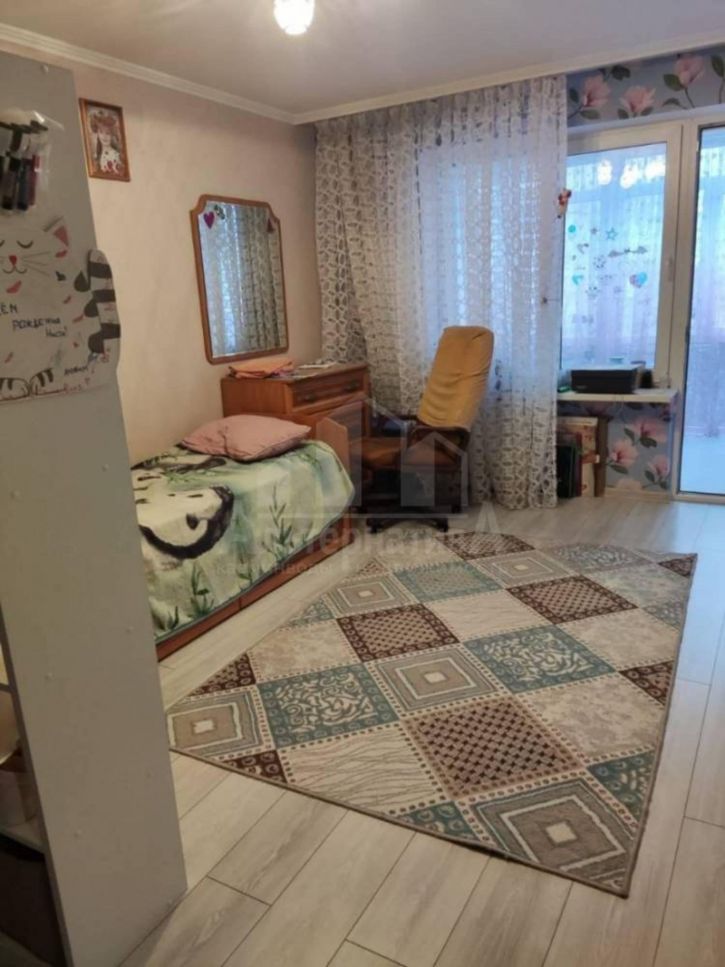 3-комн квартира Героев Медиков ул.