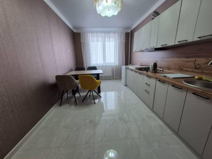 2-комн квартира Замковая ул.