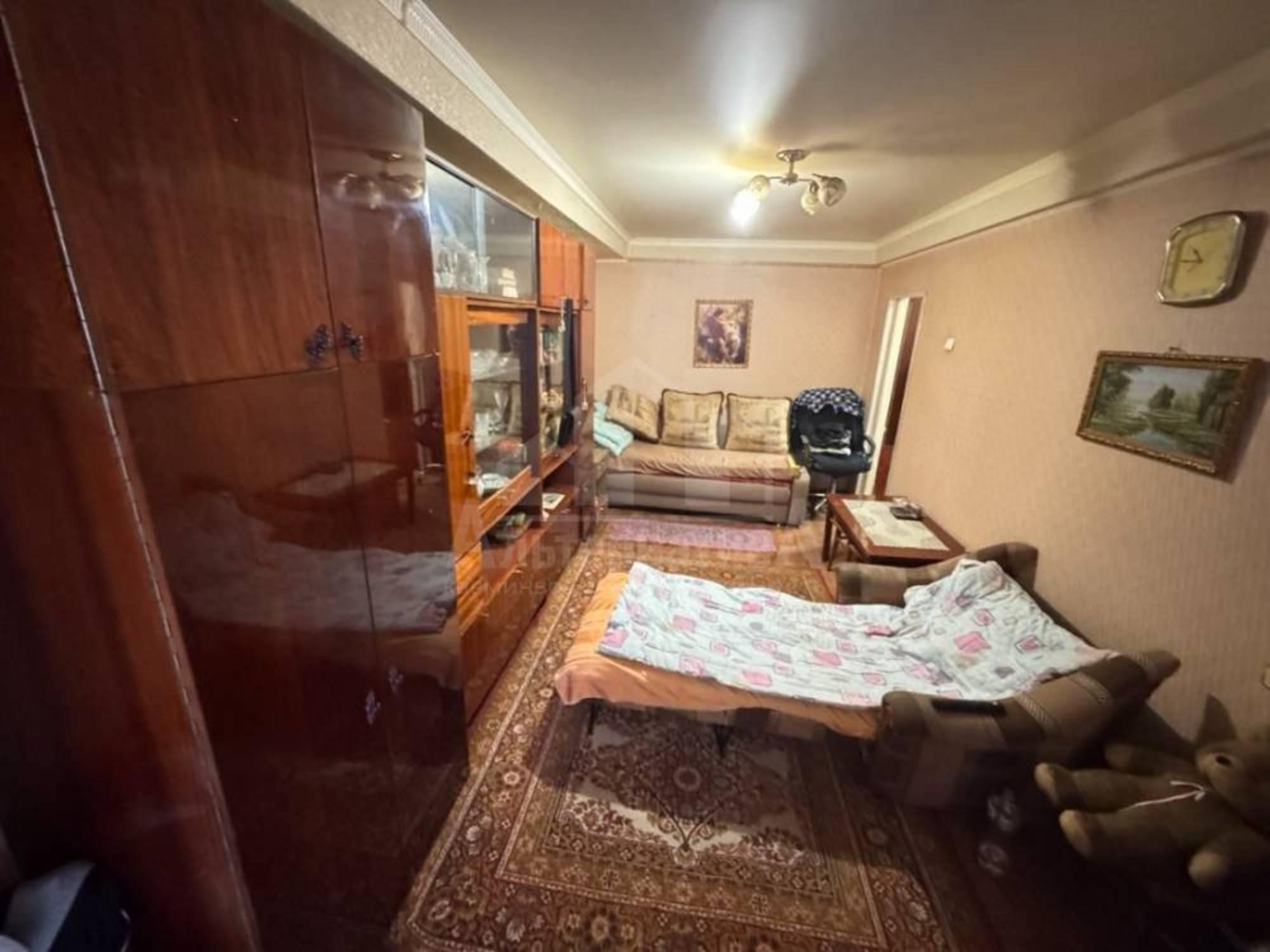 Купить квартиру за 5 650 000 рублей на 40 лет Октября ул.