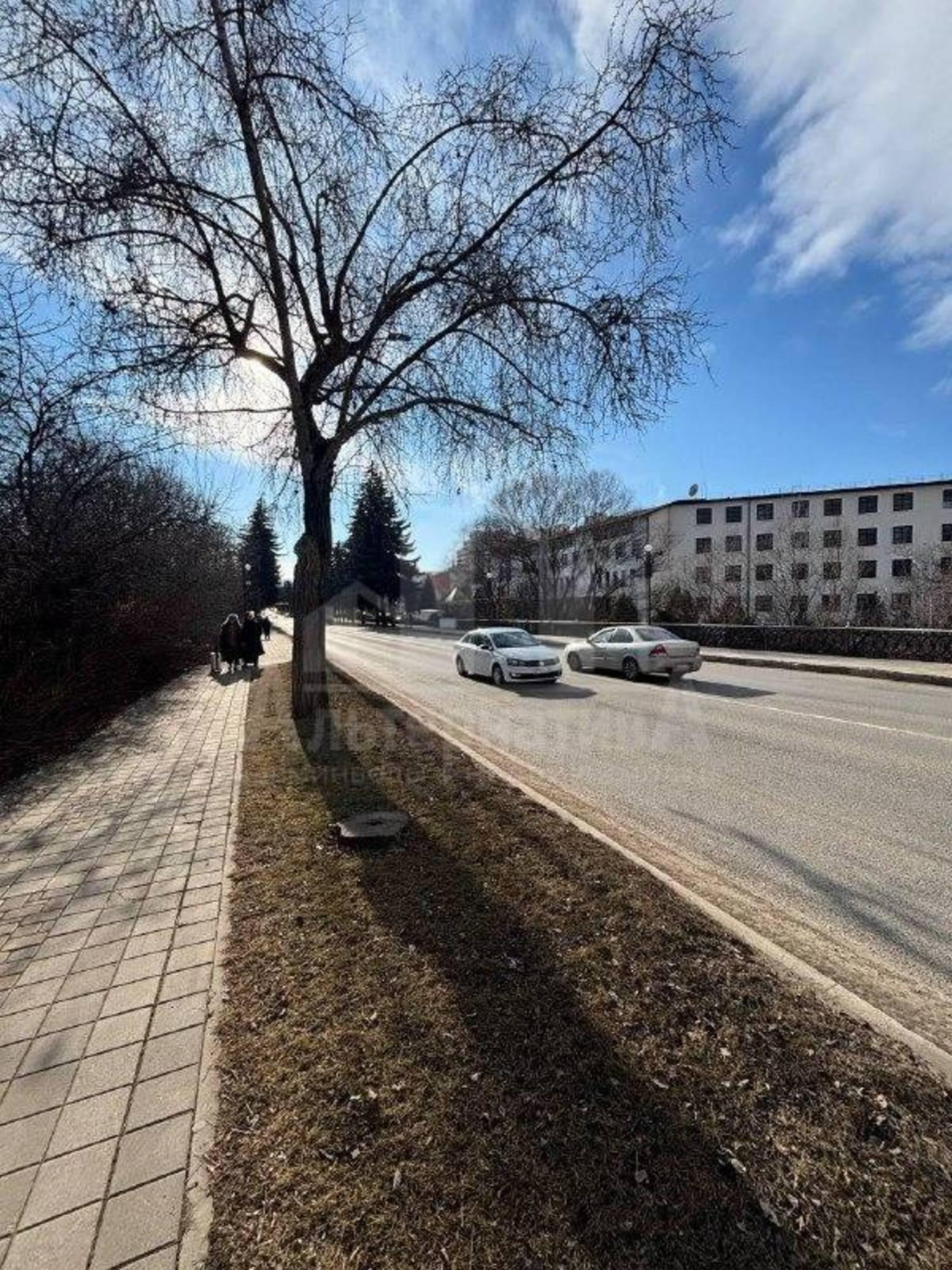 Купить землю, земельный участок за 370 000 000 рублей на Победы пр-т.