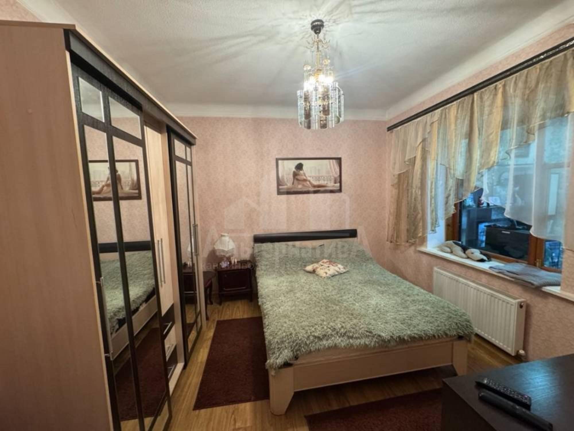 Купить дачу, дом, коттедж за 10 600 000 рублей на Чапаева ул.