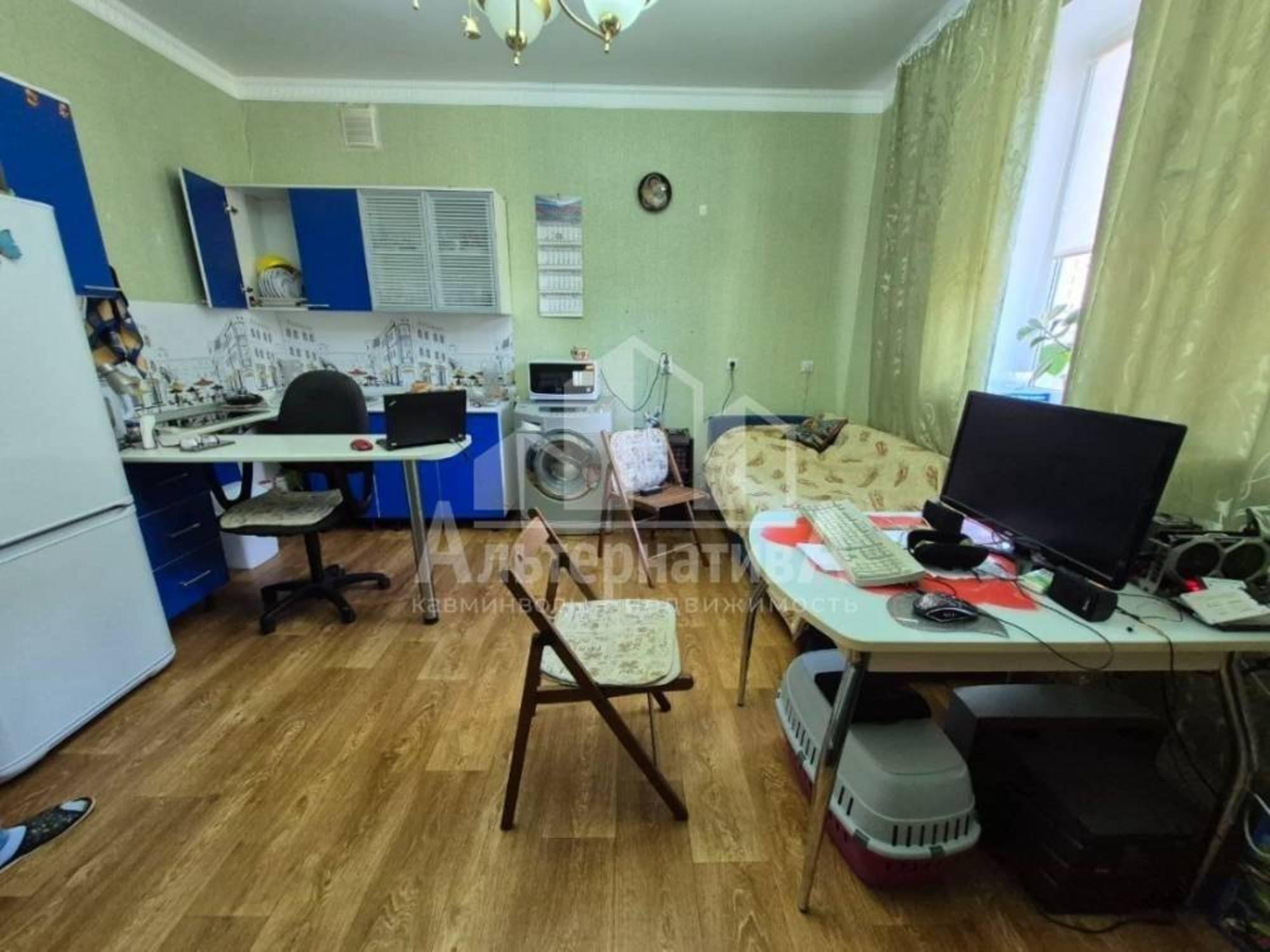 Купить квартиру за 8 800 000 рублей на Катыхина ул.