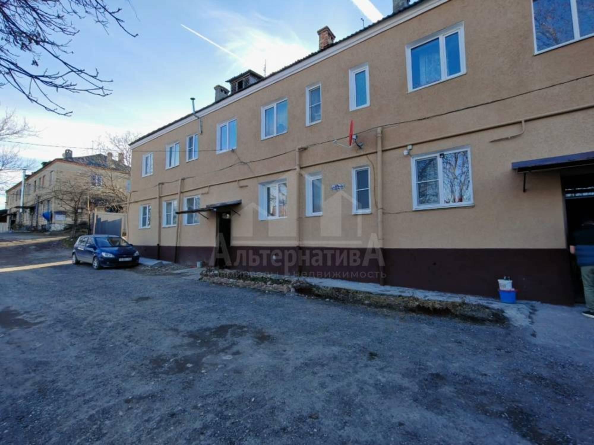 Купить квартиру за 4 150 000 рублей на Тепличная ул.