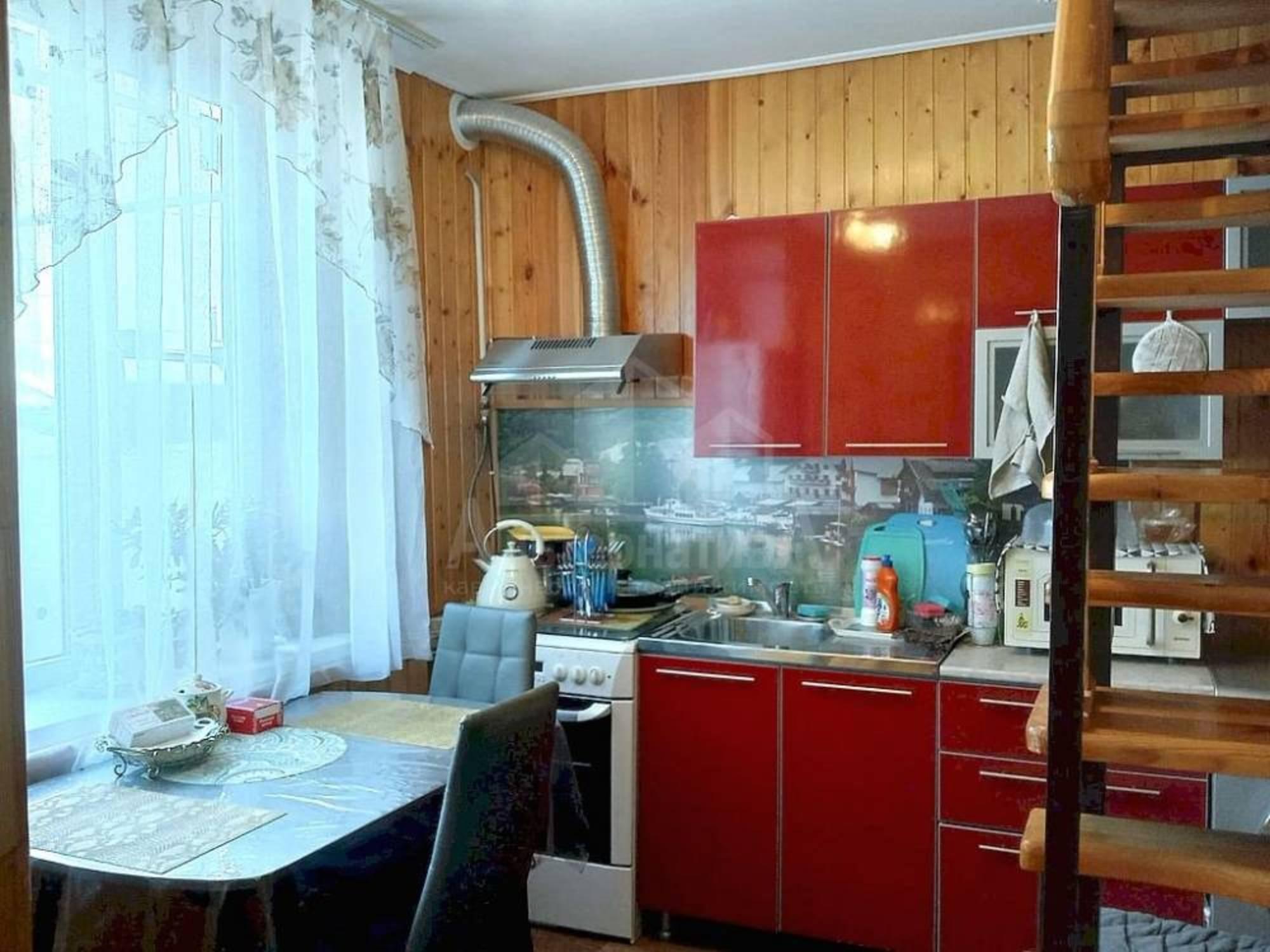 Купить дачу, дом, коттедж за 11 000 000 рублей на Украинская ул.