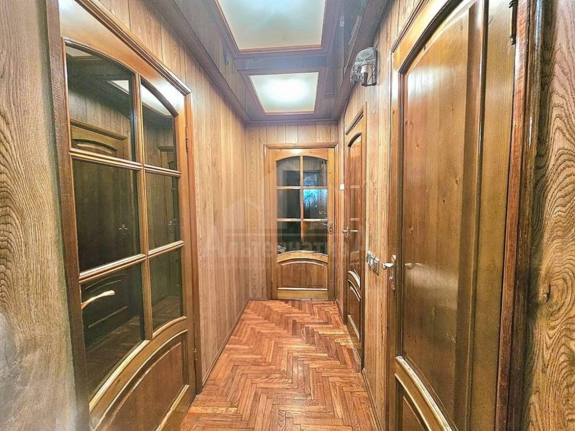 Купить квартиру за 13 000 000 рублей на Калинина ул.