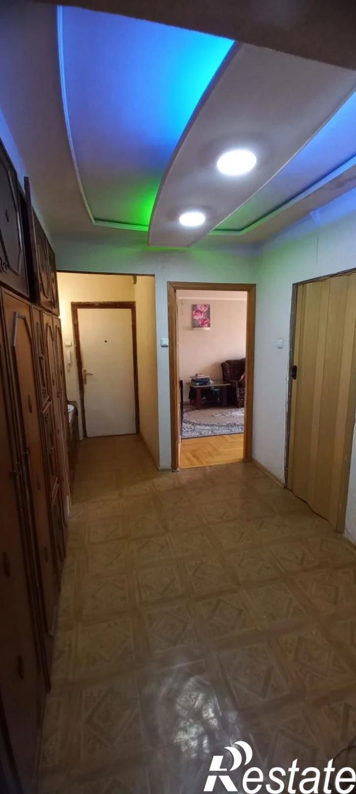 3-комн квартира Красивая, 23