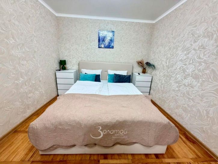 1-комн квартира Крылова ул, 2