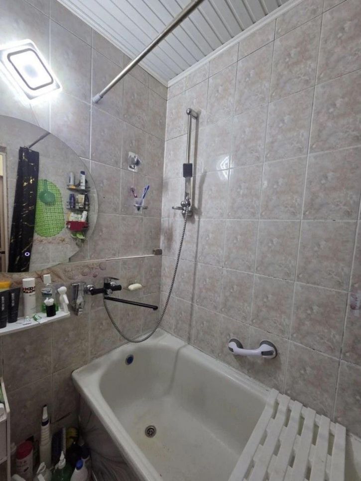 2-комн квартира Победы пр-кт, 124