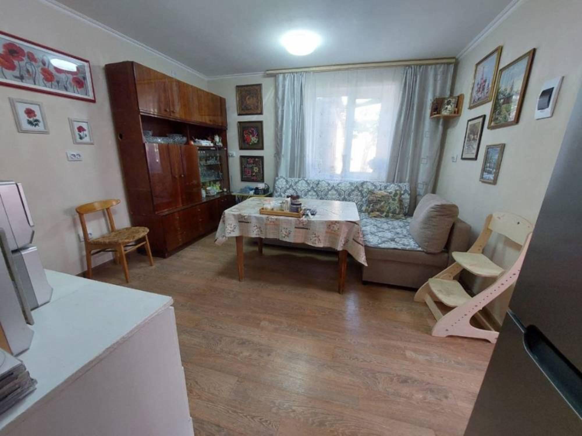 Купить дачу, дом, коттедж за 12 500 000 рублей на Калинина ул.