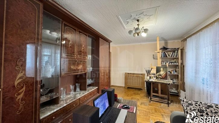 2-комн квартира улица Крылова, 19,  д. 19