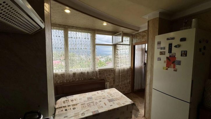 3-комн квартира Зашкольный пер, 3