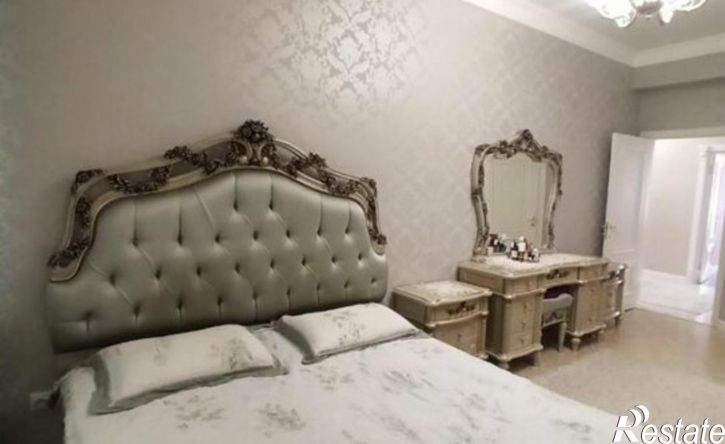 3-комн квартира улица Декабристов, 36 к1,  д. 36 к1