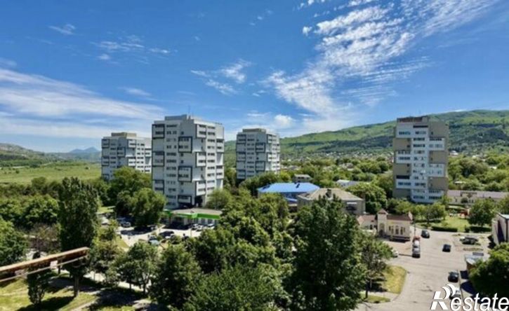 2-комн квартира проспект Победы, 157,  д. 157