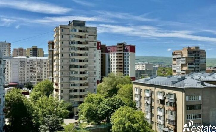 2-комн квартира проспект Победы, 157,  д. 157